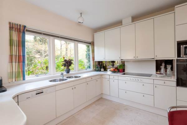 Before kitchen design, showing the old kitchen